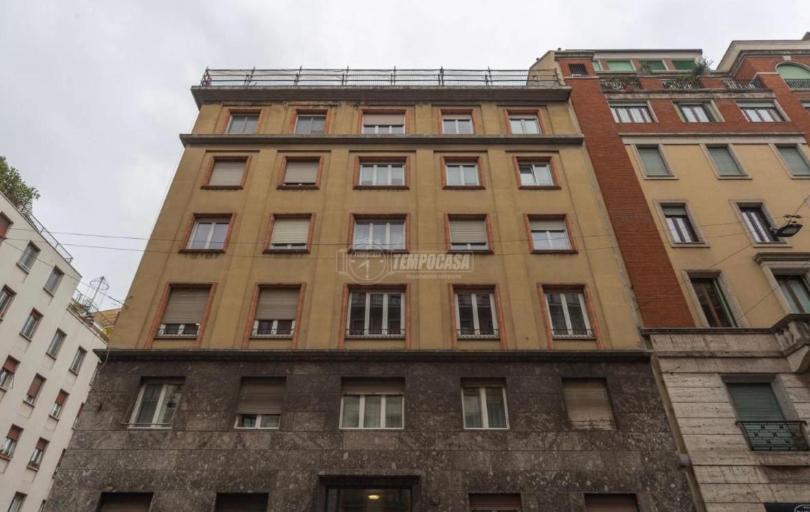 Milano - Delizioso Appartamento In Pieno Centro. Fancy Yellow Apartments Luaran gambar